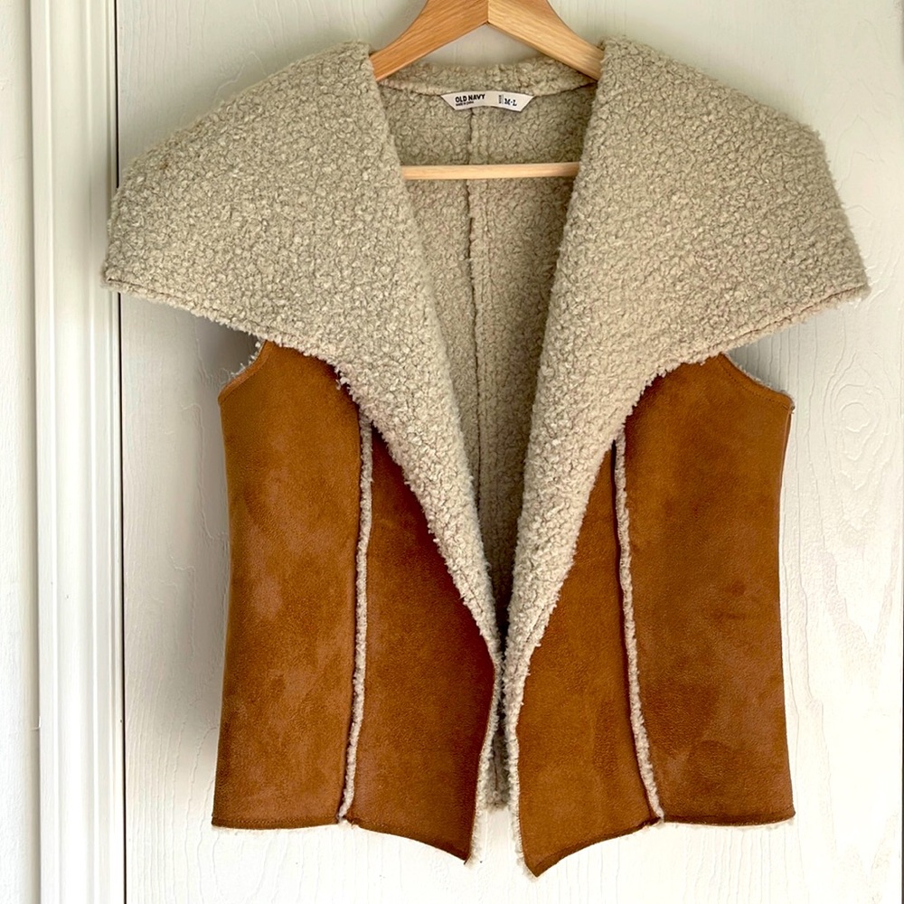 Old Navy Sherpa vest size M-L